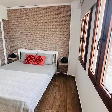 Yat Limaninda Muhtwsem Manzarali Dairel Apartamento *