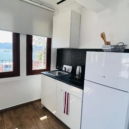Yat Limaninda Muhtwsem Manzarali Dairel Apartamento